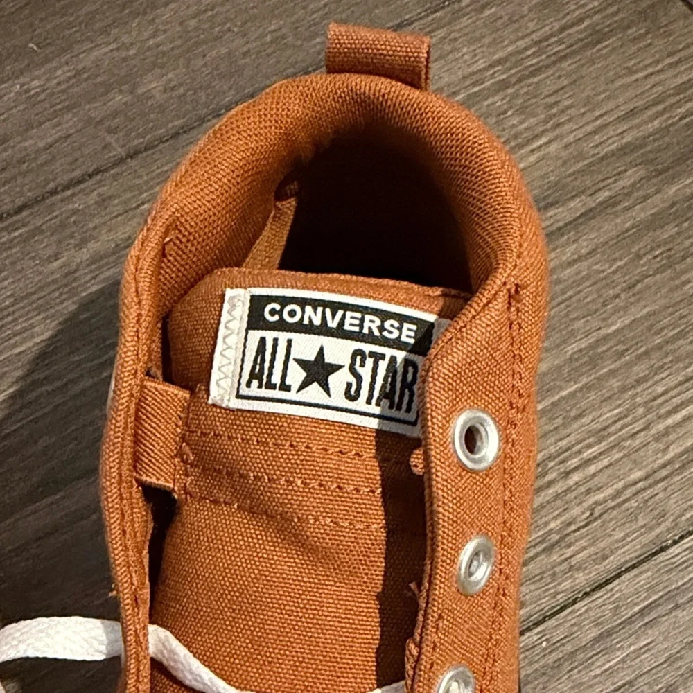 Converse Chuck Taylor All Star Street Canvas Sneaker